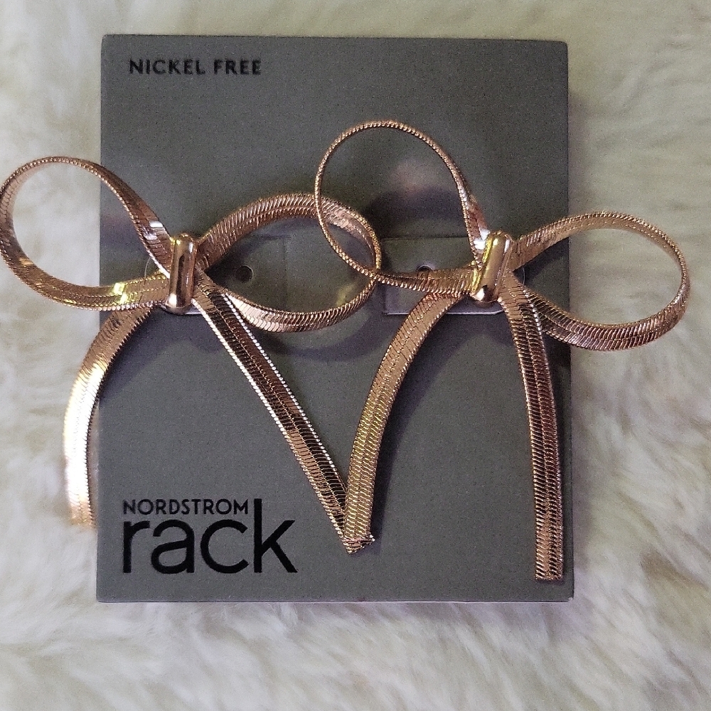Nordstrom Gold Earrings with Bow Design and Polished Finish